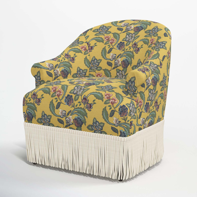 Fauteuil demi-tonneau en coton avec accoudoirs roulés encastrés et pieds en bois massif Callie, Doré floral Libby, Ivoire