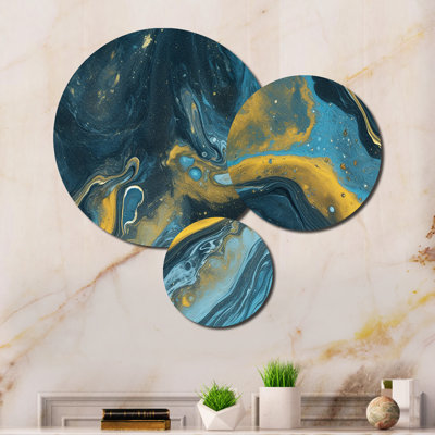 Abstract Wall Decor on Metal