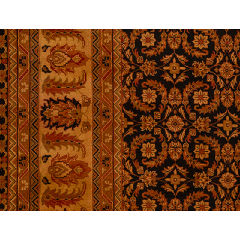 Tapis noir noué à la main de haute qualité