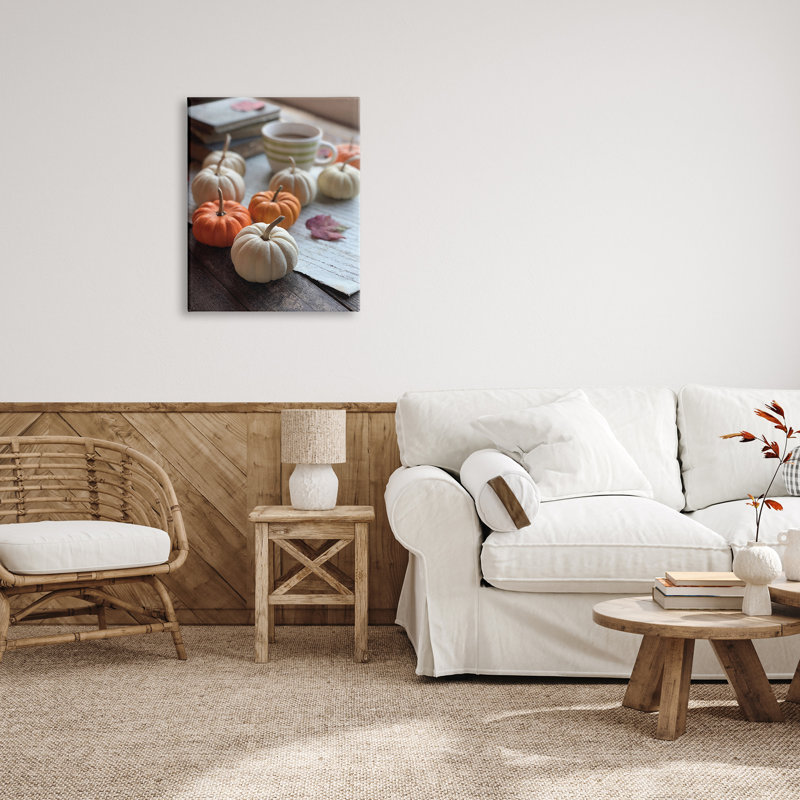 Cozy Pumpkins Scattered Leaves, Toile tendue, H 30 po x l 24 po x P 1,5 po
