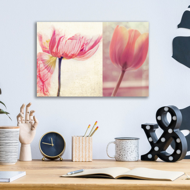 «Poppy & Tulip» par Myan Soffia, H 12 po x l 16 po x P 0,13 po