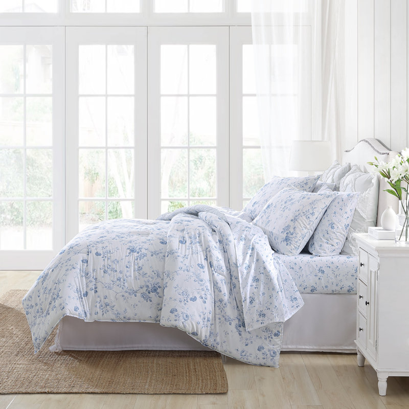 Belinda Blue Reversible Cotton King Comforter Set