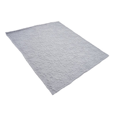 Machine Tufted Throw Blanket