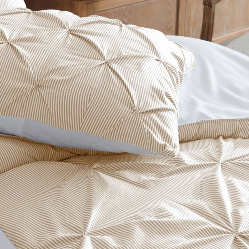 Swift Home Pintuck 3-Piece Microfiber Comforter Set - Solid Colors and Striped Designs - All-Seasonal, Durable, Easy Care