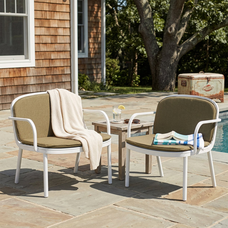 Ensemble de 2 fauteuils club d'extérieur, structure en PP blanc avec coussin vert