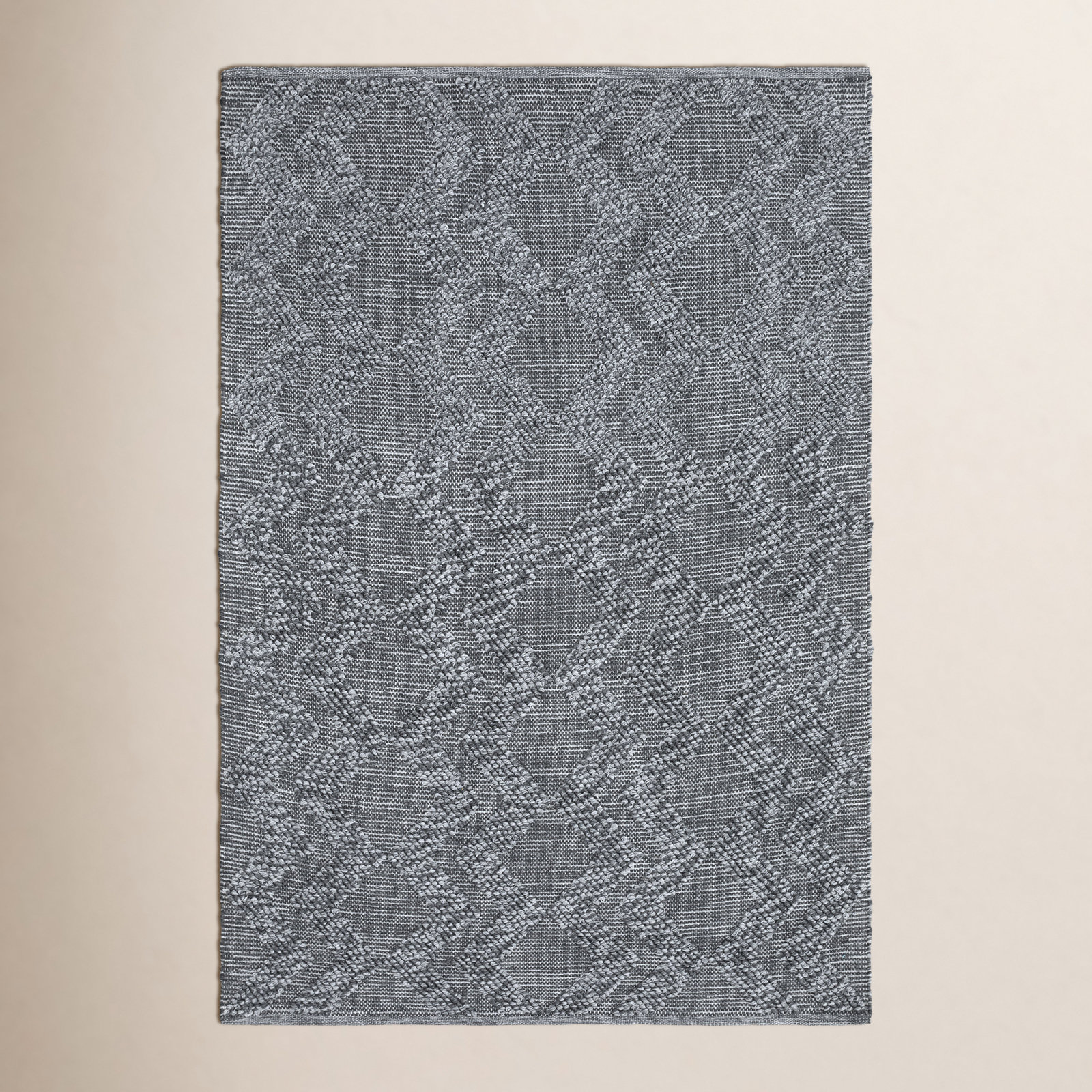 Linn Gray Hand-Woven Chevron Rug, Rectangle 4' x 6'