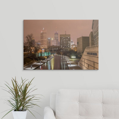 «The Indianapolis Riverwalk at Night», reproduction de photo