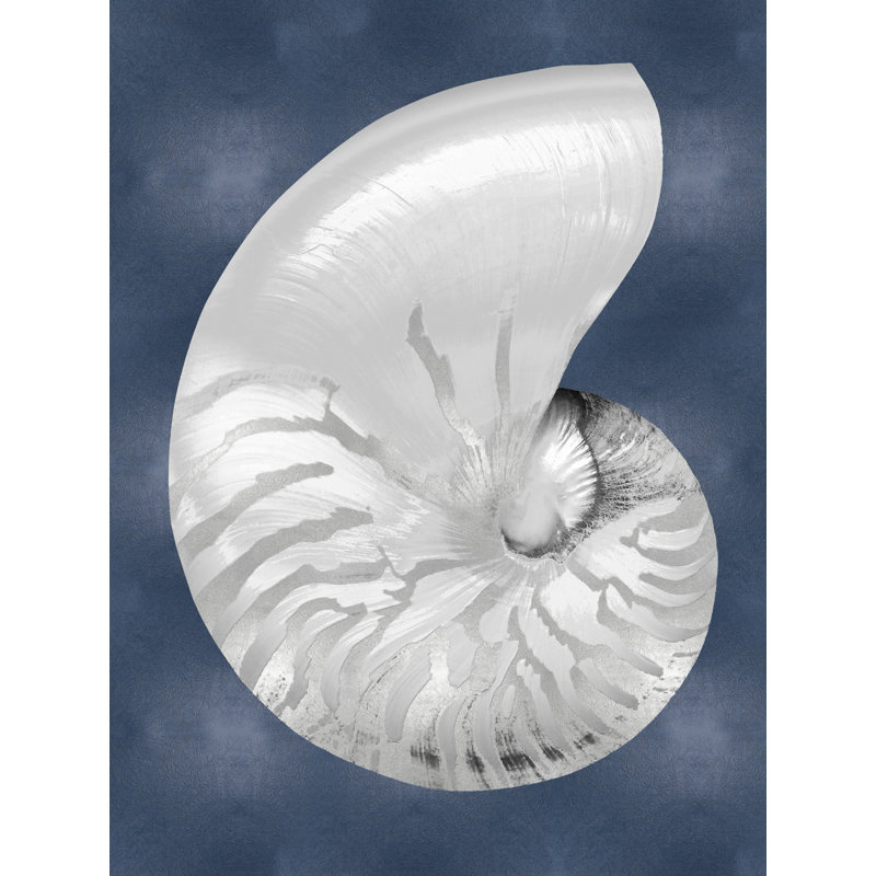 «Silver Shell on indigo Blue II» par Caroline Kelly - reproduction d'art sur toile tendue, H 32 po x l 24 po