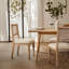 Chaises de salle à manger en bois recouvertes de rotin tressé brun pâle à la main-206248614