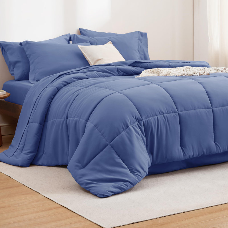 Bedsure Quilted Design Comforter Set, Infinity Blue, Queen Comforter + 6 Additional Pieces