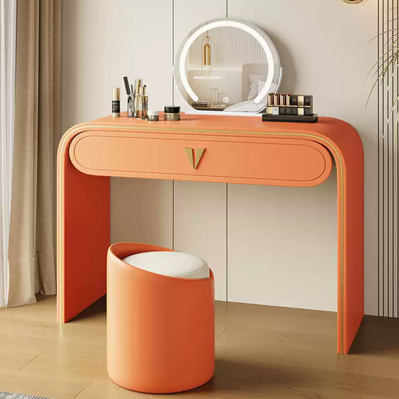 Ursal, Orange
