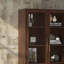 Bibliothèque simple avec portes en verre
