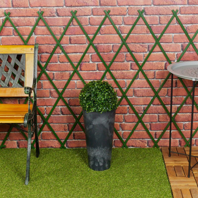 Brandes Pot Planter