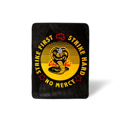 Premier jet de Cobra Kai Strike