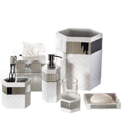 Quilted Mirror Bathroom Accessory Set