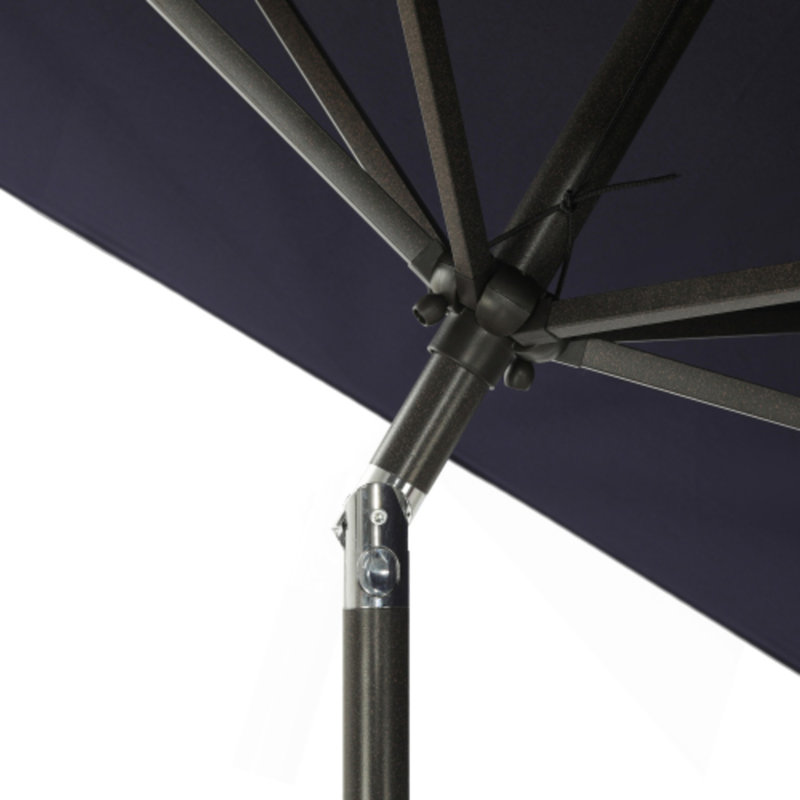 119 Umbrella, Noir