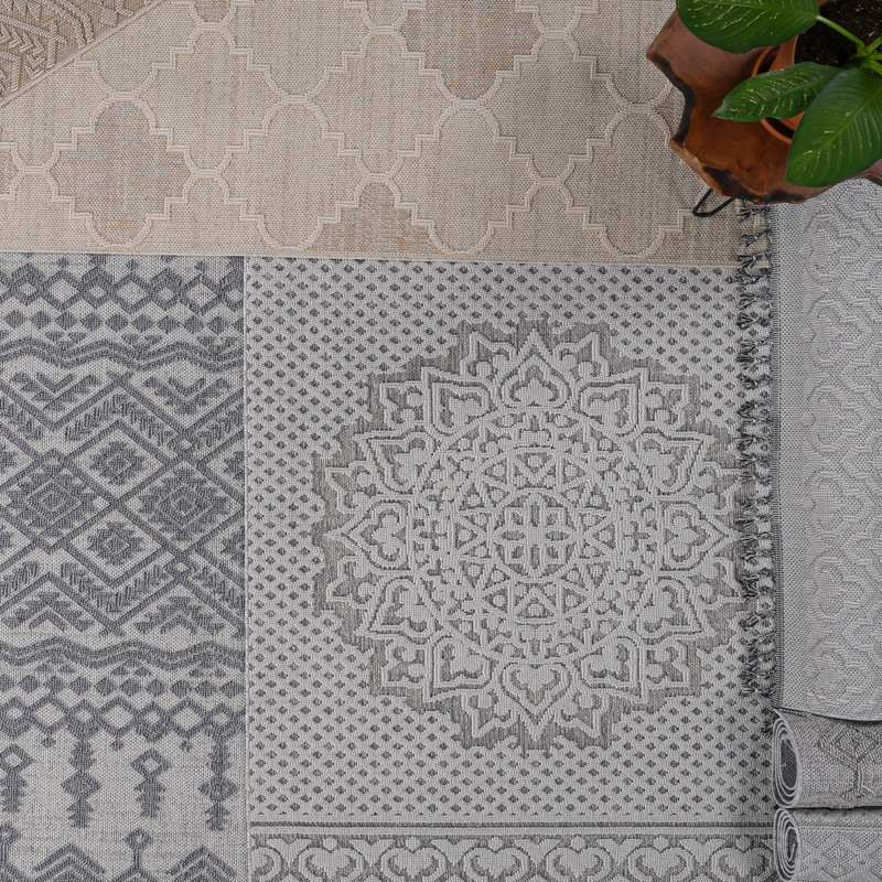 Tapis intérieur / extérieur 4X6 Medallion, Rectangle 4 pi x 6 pi 2 po