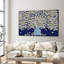 «Daisy Blossom Floral Explosion» sur fond bleu foncé, très grandes illustrations d'art encadrées (assemblage de cadre requis)-105076175