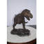 Statue de dinosaure Tyrannosaurus Rex en bronze - Taille: L 31 po x l 12 po x H 15 po.