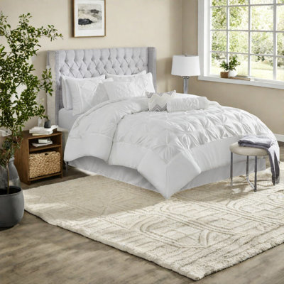 Ensemble de literie élégant 7 pièces, 100% polyester hypoallergénique avec un design capitonné pour les chambres modernes