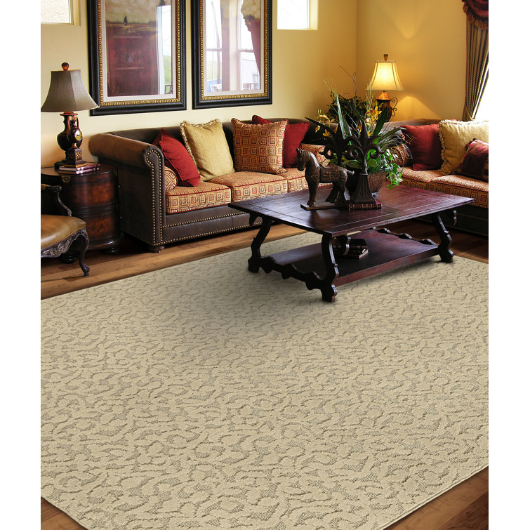 Tapis beige à motif floral touffeté Edith