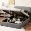 Lit plateforme tapissier Smooth avec option de rangement hydraulique dans des tons gris gracieux