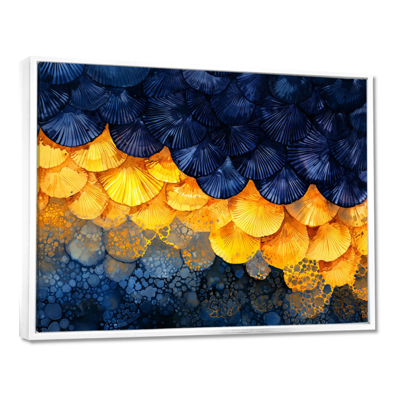 «Ethereal Cascade Of Seashells I» - impression murale coquillages, H 16 po x l 32 po, Blanc