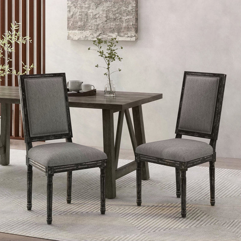 Chaise de salle à manger