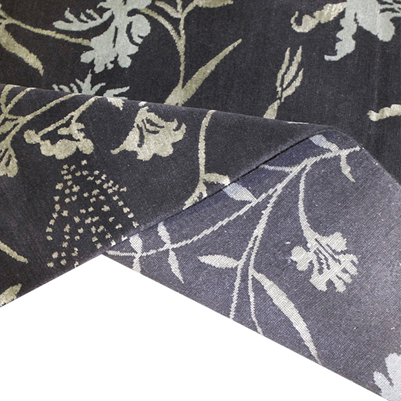 Tapis de couloir noué à la main