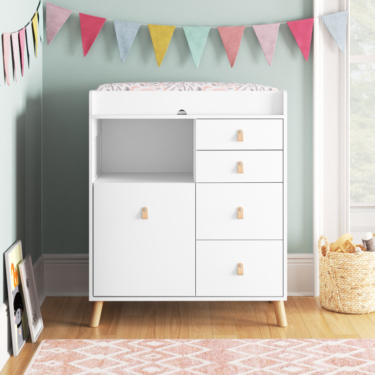 Kyte 5 - Drawer Changing Table Dresser