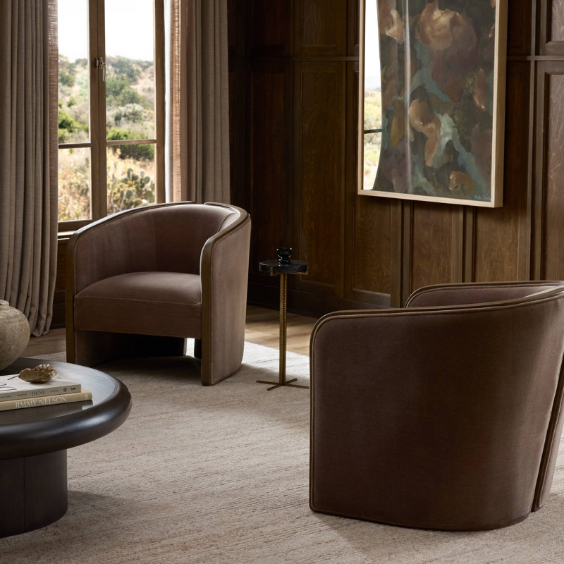 Voss Chair