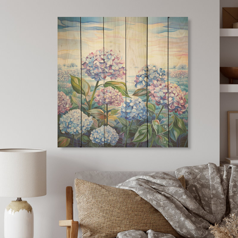 Hortensia mauve par The Late I - Art mural en bois sur fond de bois de pin naturel, H 36 po x l 36 po