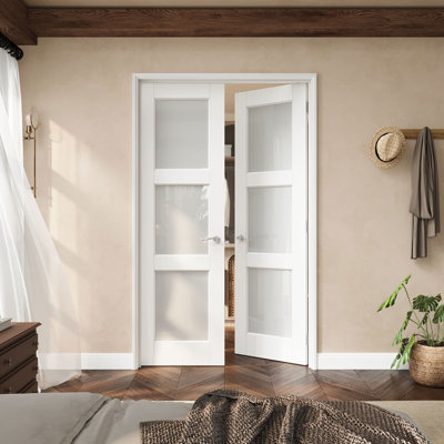Porte française en verre givré à 3 verres de 48 po x 80 po avec charnières argentées, dalle de porte d'intimité en verre avec cadre, porte intérieure française comme porte de garde-manger, porte de chambre à coucher, porte de buanderie, portes de placard, portes de chambre, loquet et levier de porte inclus
