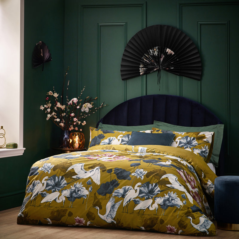 Kushiro Polyester Floral Duvet Cover Set with Pillowcases Included, Olive, Double - 2 Standard Pillowcases