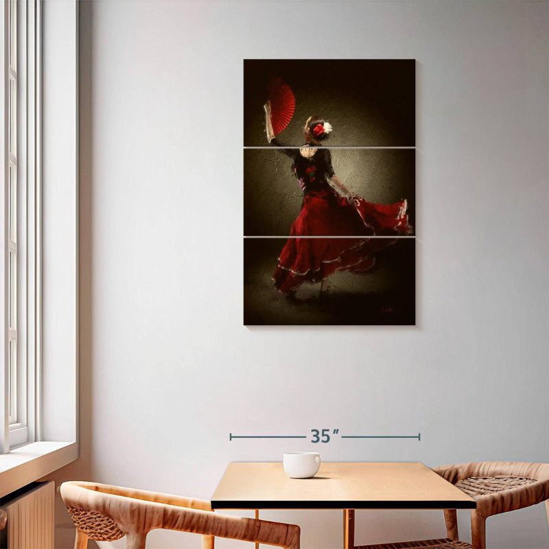 Enn The Red Fan, H 57 po x l 36 po