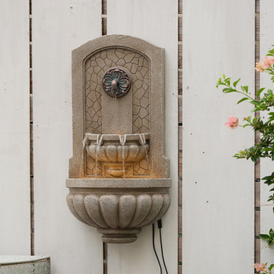 Fontaine murale à carreaux de mosaïque rustique, fontaine murale d'extérieur en résine à 2 niveaux avec bec à fleurs pour patio, cour, décoration murale extérieure