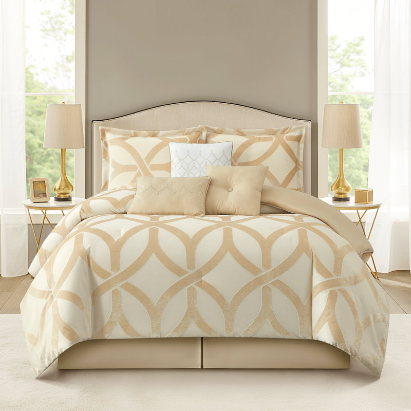 Ensemble d'édredon en jacquard géométrique 7 pièces Keaton, Grand lit