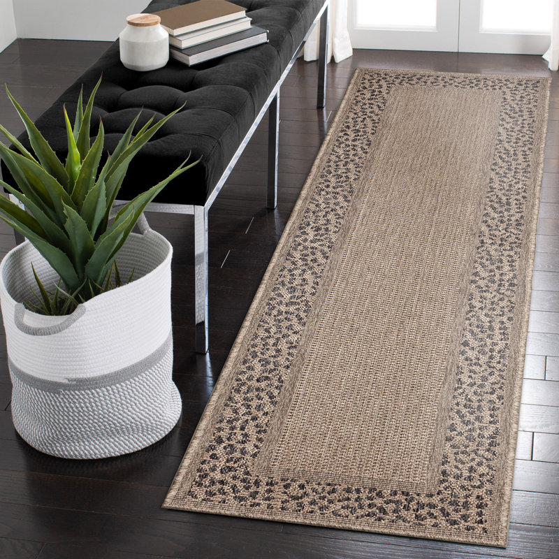 Tapis intérieur / extérieur Milenka, Rectangle 1 pi 11 po x 7 pi 6 po