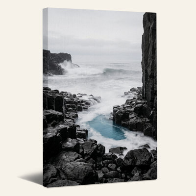 "Jagged Black Rocks", art mural sur toile turquoise