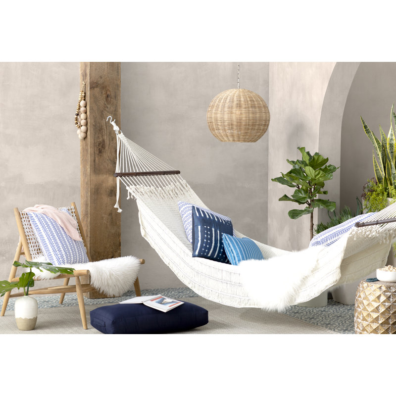 Coussin extérieur à lignes nautiques, 26 po x 26 po
