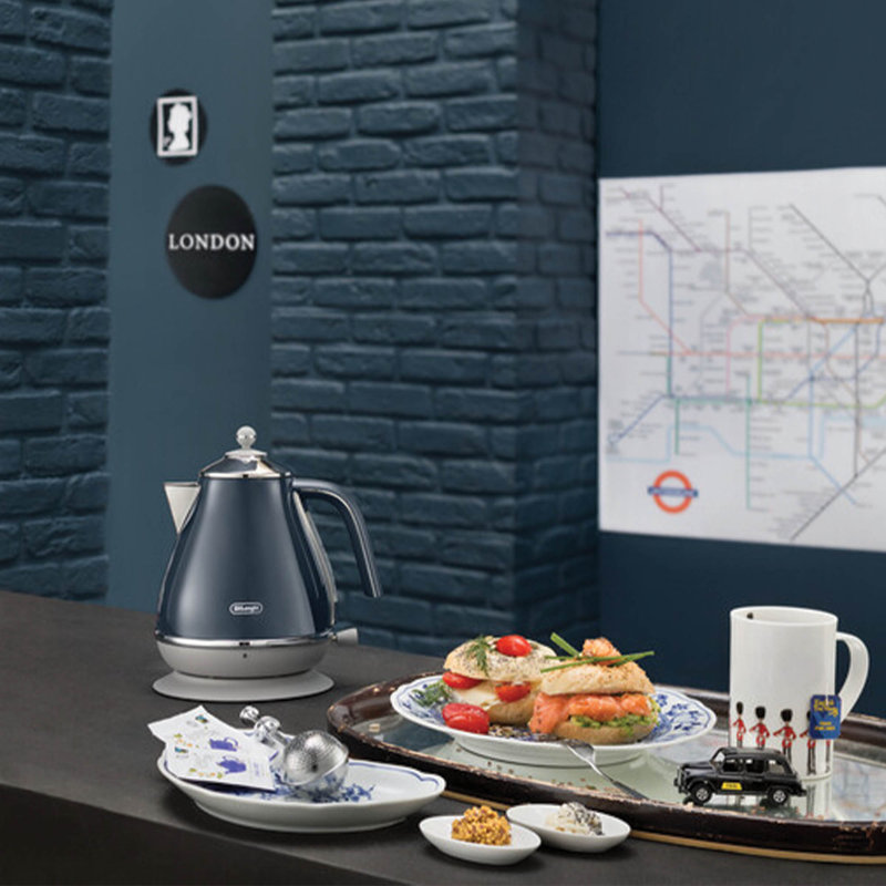 1.7L Icona Metallics Kettle, Black