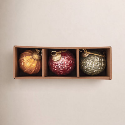 3" Bauble