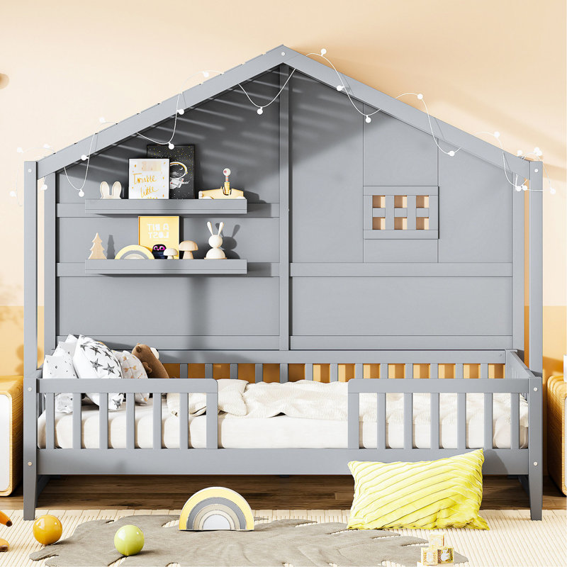 Lit simple gris avec tablettes, toit artistique pour une chambre à coucher élégante, taille gris