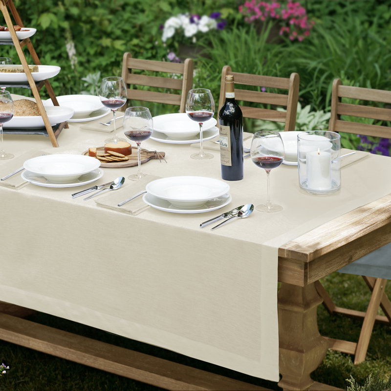 La Classica Solid Color Linen Tablecloth, 96" L x 70" W, Ivory