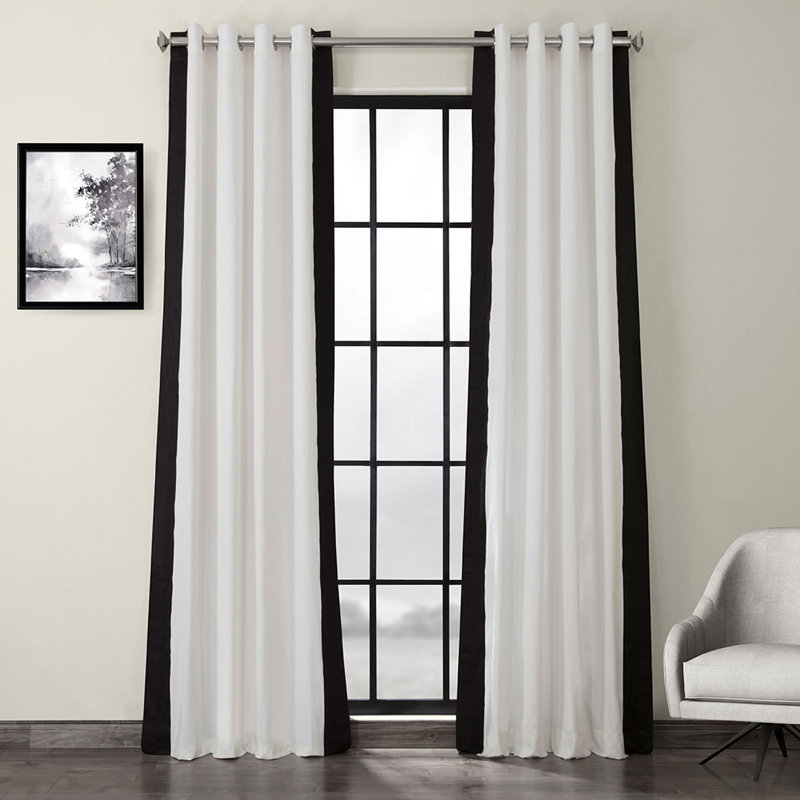 Panneau de rideau simple en coton avec œillets Yang, l 50 po x L 108 po, Blanc chaud chaud / noir