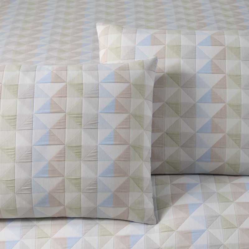 Martex Expression Yuma  Comforter Set, Queen Comforter + 2 Euro Shams, Yuma Multi