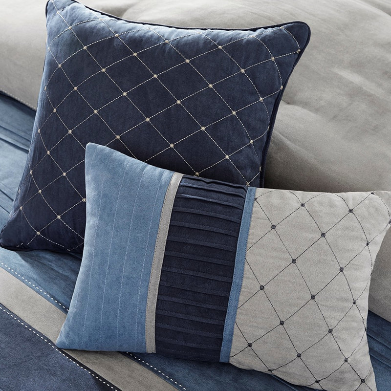 Édredon 7 pièces bleu marine en microsuède avec détails jupe de lit et bourre bleu marine