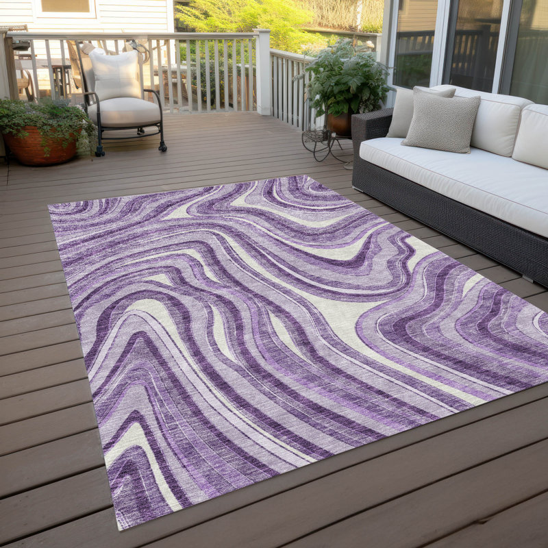 Tapis lavande intérieur / extérieur en polyester tissé à la machine Lamanna, Rectangle 2 pi 6 po x 3 pi 10 po