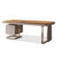 Bureau de luxe en bois massif clair-587258466