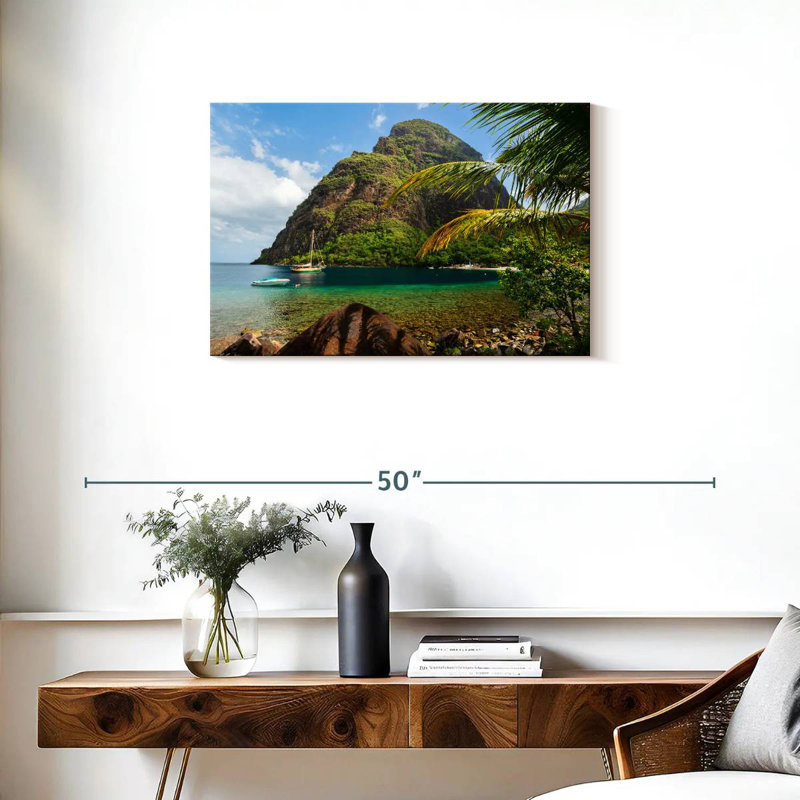Petit Piton, H 20 po x l 30 po